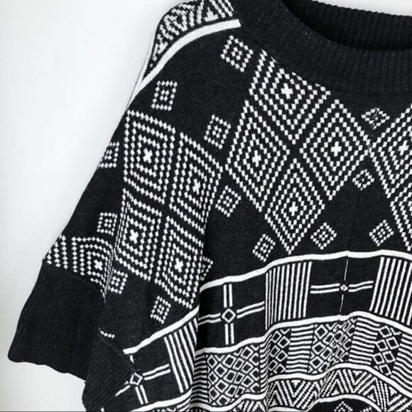 H&M Conscious Fine Knit Southwest Poncho Sweater - Picture 2 of 5